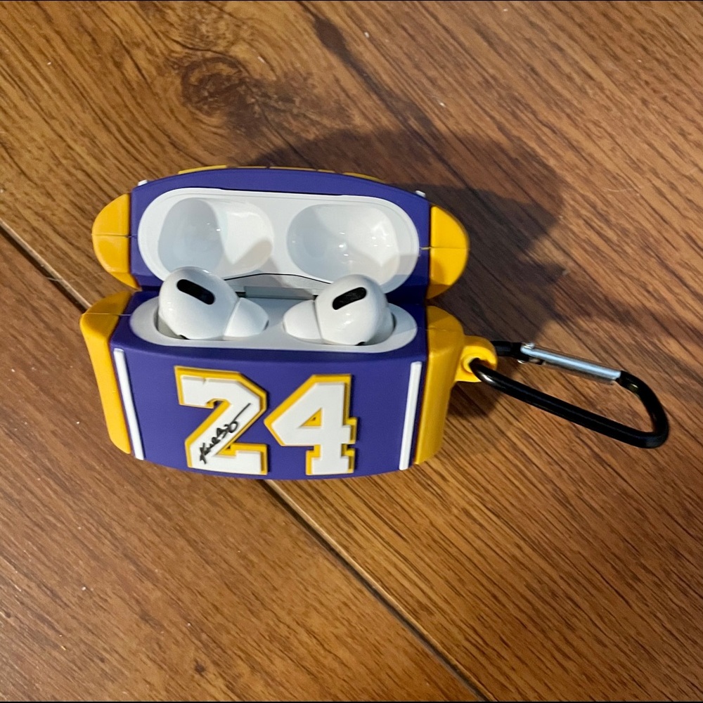NWT AirPod Pro case Lakers Bryant